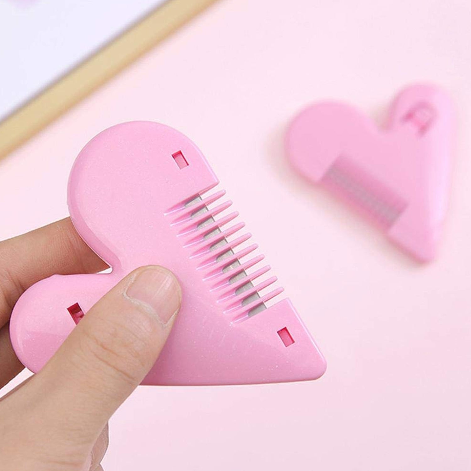 Compact Heart-Grip Trimming Scissors Compact Heart-Grip Trimming Scissors